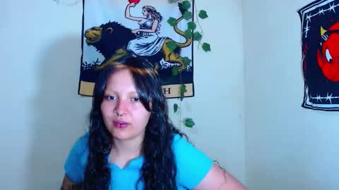 Snapshot of sweetie_maryy chatting on December 14, 2025, 7:29 pm Maria my insta sweetie maryy online show from December 14, 2025, 7:29 pm