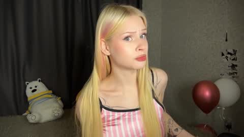 sweetie Lisa3 online show from December 22, 2024, 3:00 am