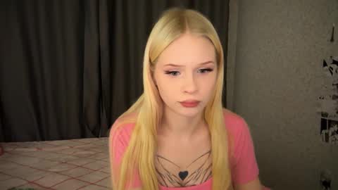 sweetie Lisa3 online show from January 14, 2025, 3:15 pm