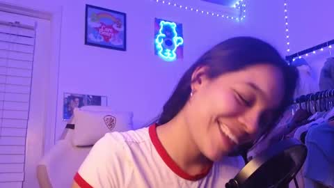 Blu Sweets online show from September 14, 2025, 2:33 am