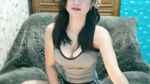 jona online show from November 7, 2025, 12:54 am