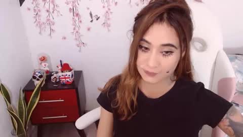 karen online show from October 25, 2025, 5:19 pm