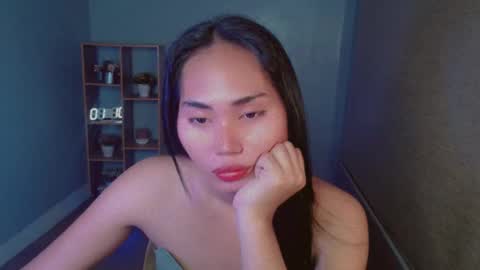 Snapshot of sweetladyboyx chatting on December 11, 2024, 12:44 am   online show from December 11, 2024, 12:44 am