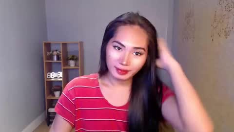 Snapshot of sweetladyboyx chatting on February 14, 2025, 11:09 pm   online show from February 14, 2025, 11:09 pm