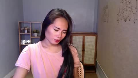 Snapshot of sweetladyboyx chatting on March 10, 2025, 11:38 pm   online show from March 10, 2025, 11:38 pm