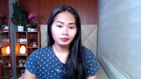 Snapshot of sweetladyboyx chatting on September 21, 2025, 11:17 pm   online show from September 21, 2025, 11:17 pm