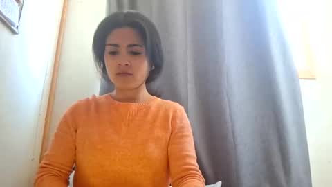 sweetlatinafit online show from December 1, 2025, 12:32 pm