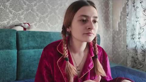 sweetliaison online show from February 17, 2026, 1:40 pm