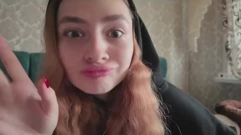 sweetliaison online show from April 16, 2026, 6:03 am