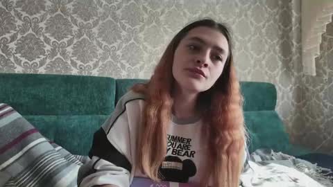 sweetliaison online show from April 18, 2026, 6:06 am