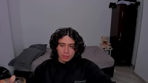 Lian online show from February 22, 2026, 7:34 pm