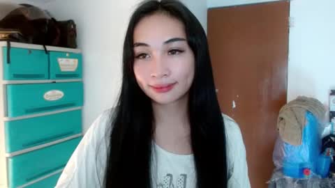 Lilly online show from December 21, 2024, 6:55 pm