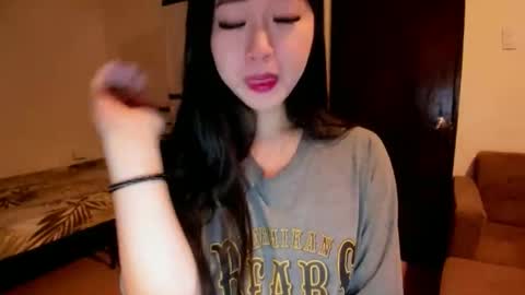 Zoe online show from October 22, 2025, 2:34 am