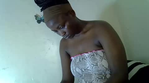 Snapshot of sweetmarline chatting on September 16, 2025, 10:27 am sweetmarline online show from September 16, 2025, 10:27 am