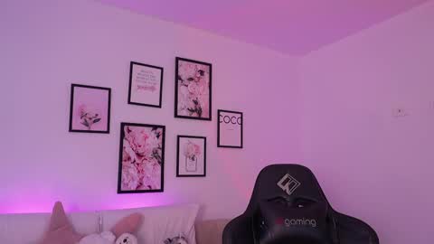 instagram melisabahamon  online show from March 9, 2025, 3:11 am