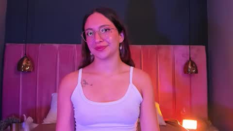 Snapshot of sweetmelodyyy_ chatting on February 16, 2026, 5:09 pm sweetmelodyyy online show from February 16, 2026, 5:09 pm