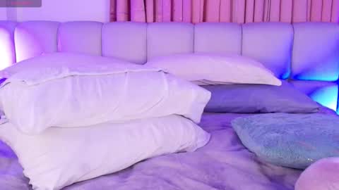 Snapshot of sweetmoon13 chatting on October 17, 2025, 8:33 pm LUNA online show from October 17, 2025, 8:33 pm