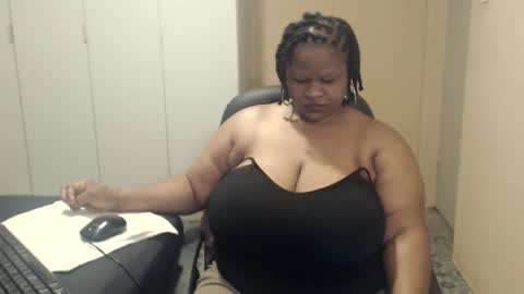 sweetnoziexxx online show from October 4, 2025, 4:32 am