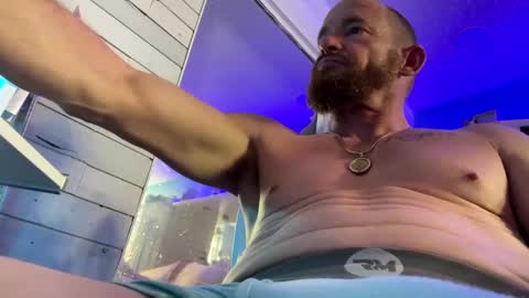 WeAim2PZzz online show from February 2, 2025, 10:06 pm