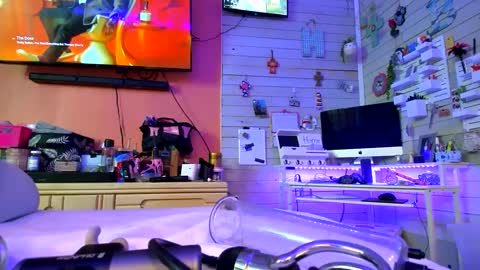 WeAim2PZzz online show from February 23, 2025, 11:33 am