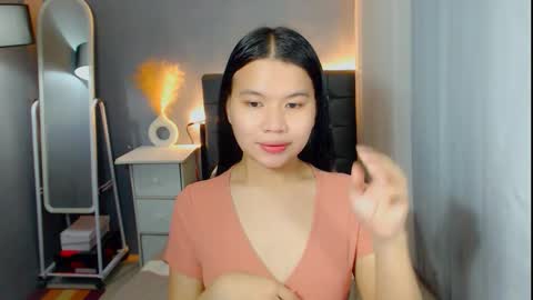 Snapshot of sweetnwildts chatting on February 25, 2026, 12:04 pm Ghena online show from February 25, 2026, 12:04 pm