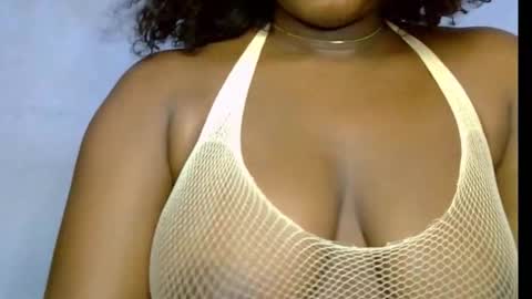 Snapshot of sweetpetitgirl chatting on March 2, 2026, 7:21 pm LILY BRANDY online show from March 2, 2026, 7:21 pm