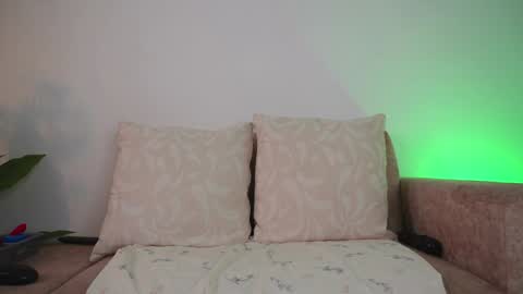 Snapshot of sweetpussyhot_ chatting on January 30, 2025, 12:37 pm Hello Welcome Im here from WEDNESDAY to SUNDAY 430am to  830am and 3  to 7  timeMONDAY and TUESDAY i rest online show from January 30, 2025, 12:37 pm