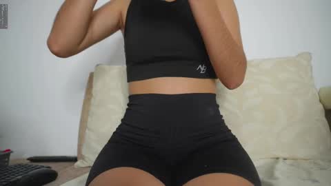 Snapshot of sweetpussyhot_ chatting on February 19, 2025, 9:39 am Hello Welcome Im here from WEDNESDAY to SUNDAY 430am to  830am and 3  to 7  timeMONDAY and TUESDAY i rest online show from February 19, 2025, 9:39 am