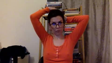 sweetriddance online show from November 25, 2025, 6:46 am