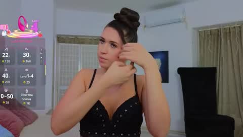 SweetScribe online show from December 22, 2025, 7:00 pm