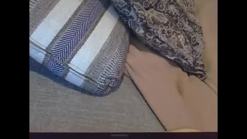 sweetbrowneyes623 online show from December 6, 2024, 12:05 pm