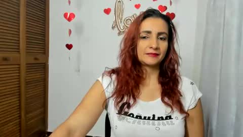 Snapshot of sweetsofia5 chatting on December 21, 2024, 4:19 am Sofia online show from December 21, 2024, 4:19 am
