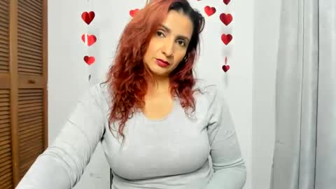 Snapshot of sweetsofia5 chatting on December 23, 2024, 4:44 am Sofia online show from December 23, 2024, 4:44 am
