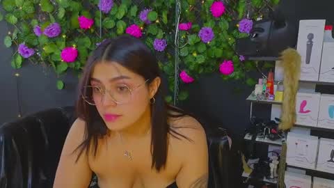 Molly -  INDEPENDENT MODEL online show from June 9, 2026, 6:08 pm