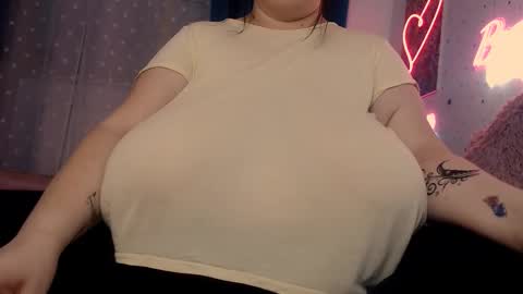 Maya online show from March 7, 2025, 8:22 pm