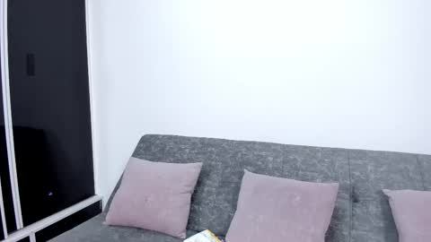 ALONDRA online show from November 20, 2025, 3:50 am