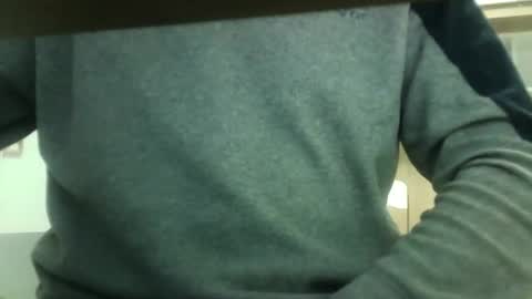 Snapshot of sweetwarrior32 chatting on December 2, 2025, 8:19 am Ricky32 online show from December 2, 2025, 8:19 am