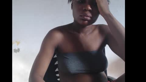 Snapshot of sweetxxpie chatting on October 29, 2025, 3:25 pm Sweetxxpie online show from October 29, 2025, 3:25 pm