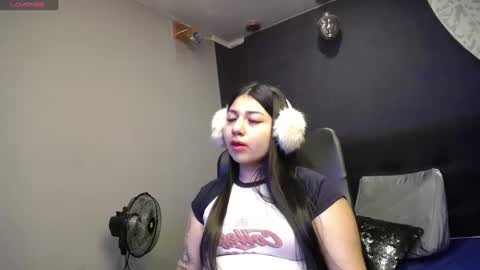 Ashley 3 online show from January 17, 2025, 11:38 am