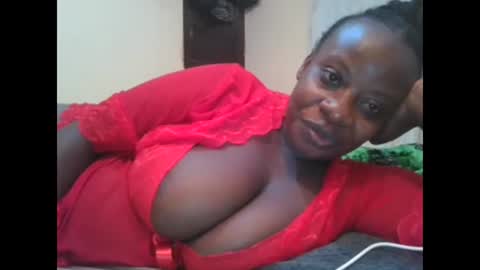 Snapshot of sweetyass25 chatting on May 10, 2026, 6:02 pm sweetyass25 online show from May 10, 2026, 6:02 pm