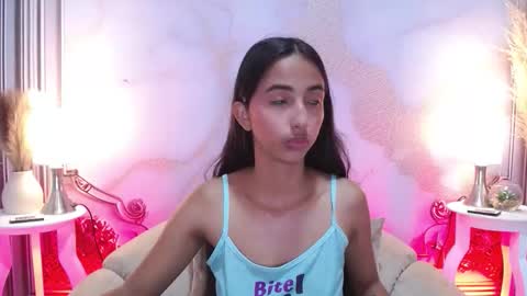 LAURA online show from September 13, 2025, 12:05 pm