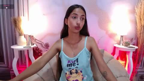 LAURA online show from September 29, 2025, 12:10 pm