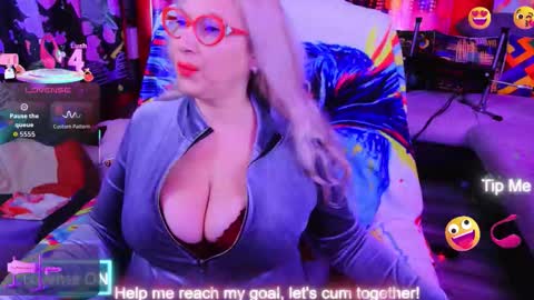 Lisa online show from December 5, 2025, 9:18 am