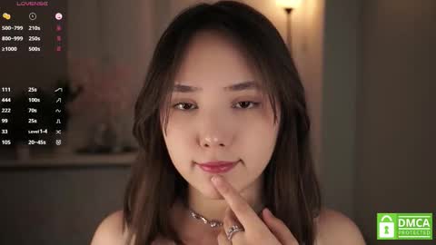 Astrid online show from November 19, 2025, 3:50 am