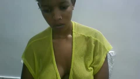 sweetz_candice online show from October 22, 2025, 3:01 pm