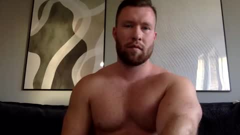 swekingxx online show from November 6, 2025, 2:18 pm