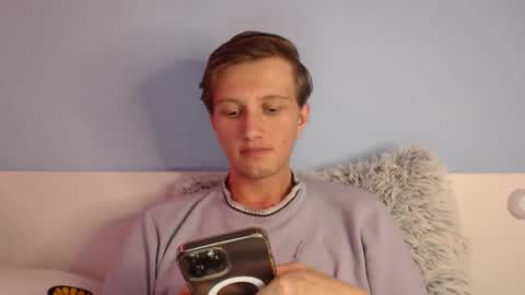 Snapshot of swetieecharmm chatting on February 5, 2026, 8:57 pm Cat online show from February 5, 2026, 8:57 pm