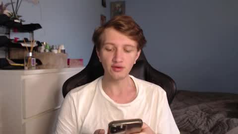 Snapshot of swetieecharmm chatting on February 8, 2026, 8:51 am Cat online show from February 8, 2026, 8:51 am