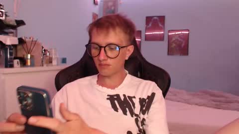 Snapshot of swettcreed chatting on May 9, 2026, 6:46 pm swettcreed online show from May 9, 2026, 6:46 pm