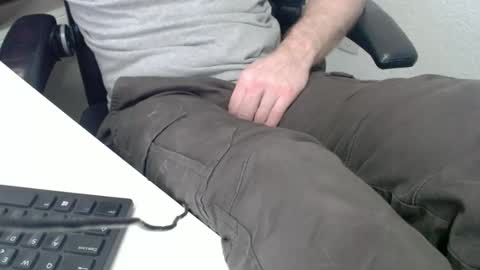 swisstom72 online show from February 16, 2026, 9:11 pm